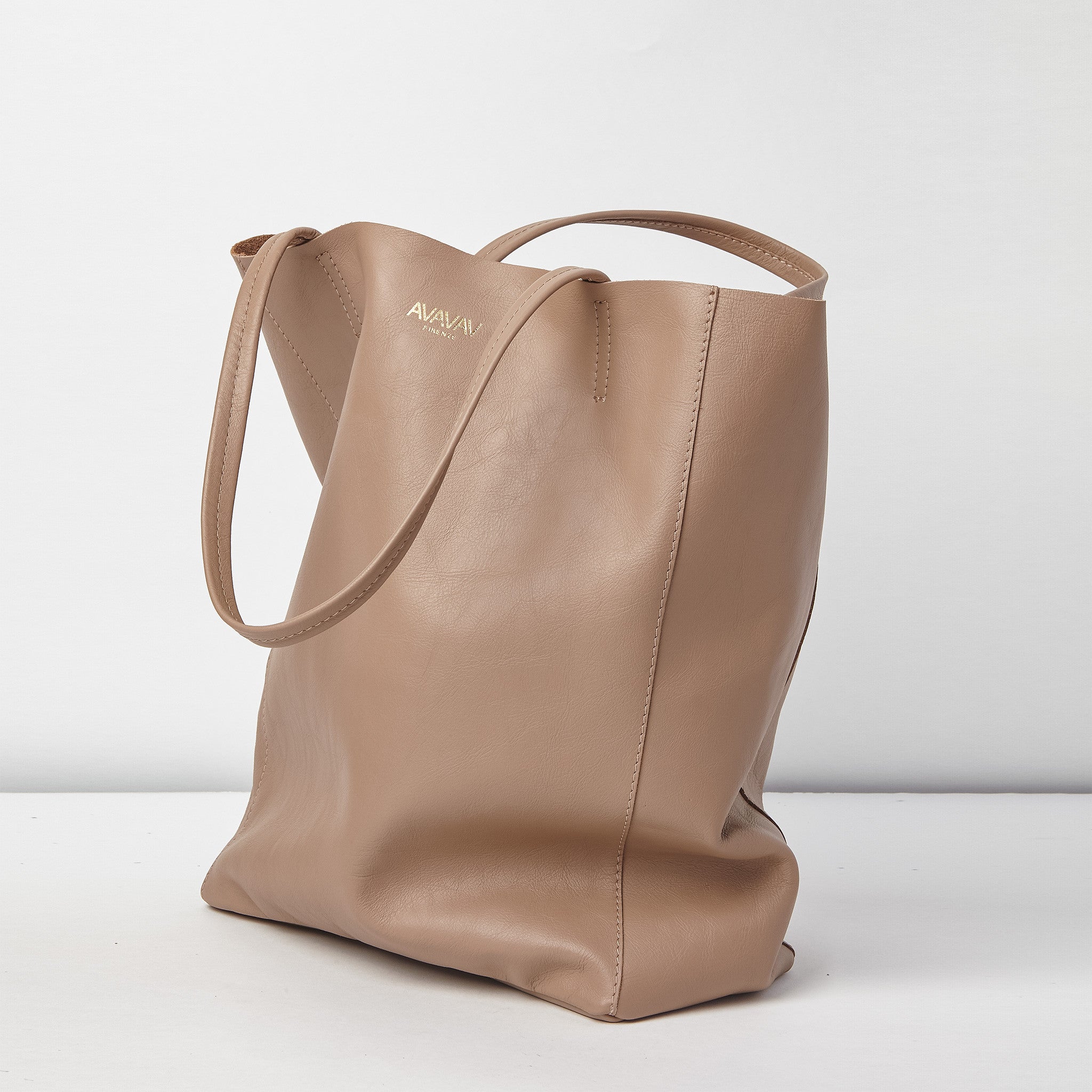 Leather Bag in taupe