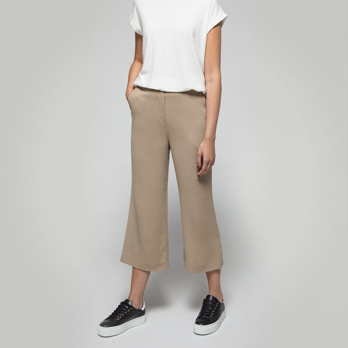 Wide Cropped Pants in Taupe