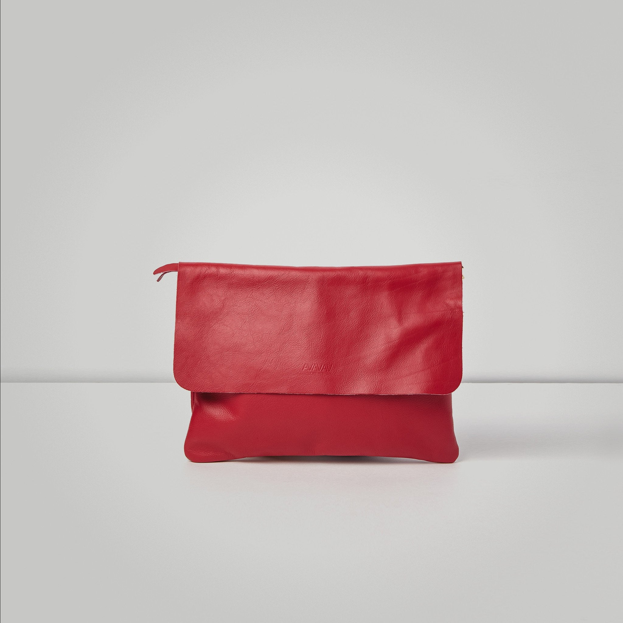 Leather Shoulder Bag in Red